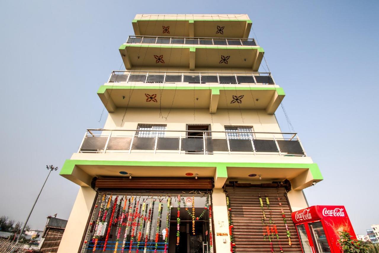 Oyo 14993 Rp Palace Danapur Esterno foto