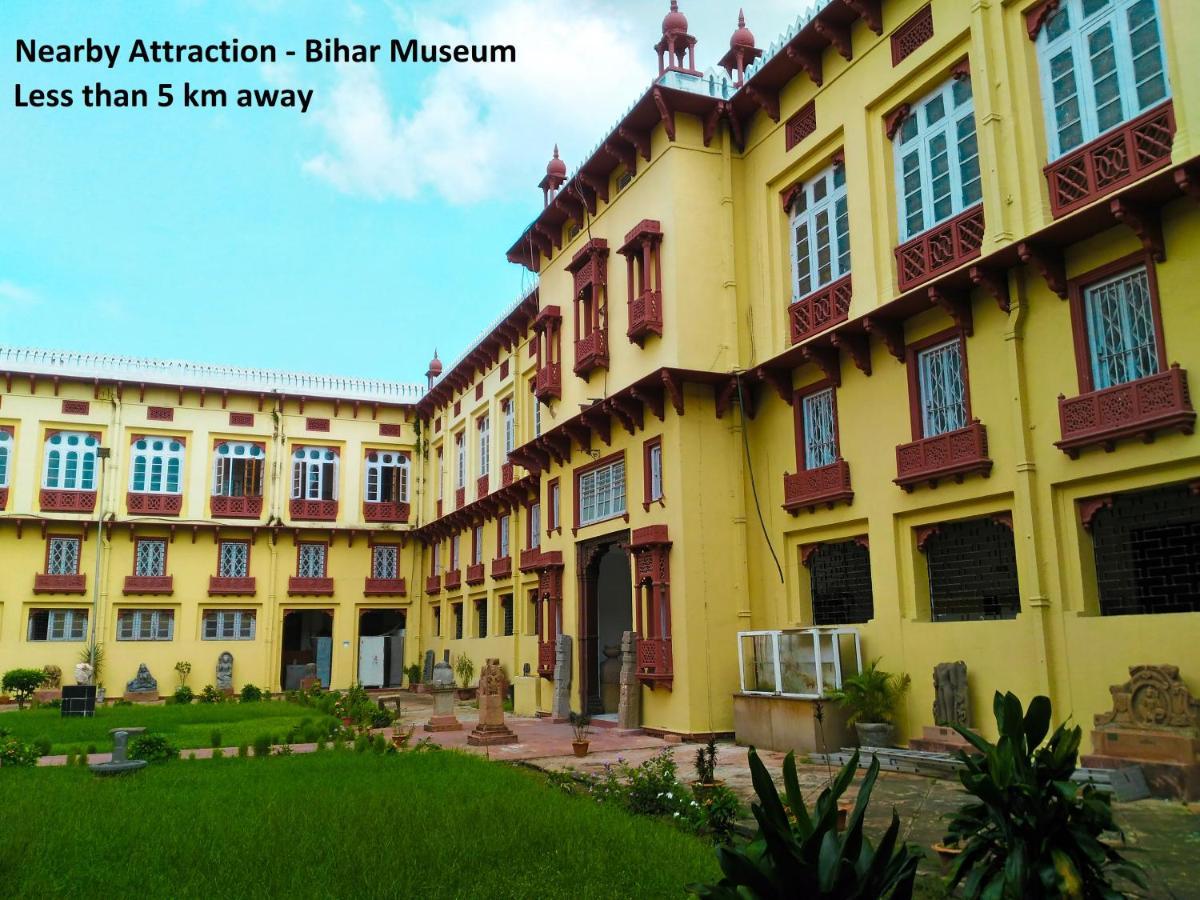 Oyo 14993 Rp Palace Danapur Esterno foto